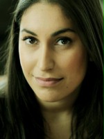 Azadeh Hussain 