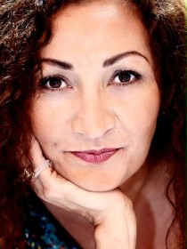 Barbara Gouskos / Trisha