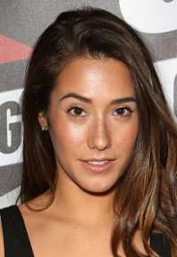 Eva Lovia 