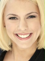 Victoria Lachelle / 