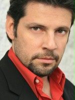Ray Angel Torres / Victor
