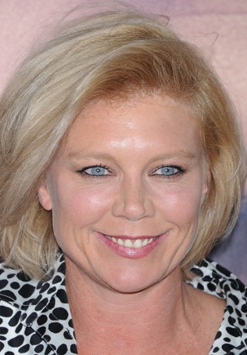 Peta Wilson / Eve