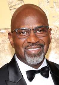 Julius Tennon 