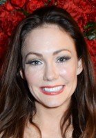 Anna Skellern / Kim