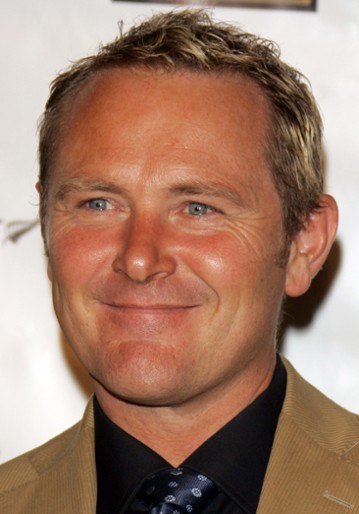 Stephen Lovatt / Oficer Pete