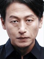 In-kyum Jung / Szef grupy handlującej ludźmi