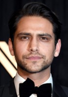 Luke Pasqualino / Greg