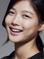 Yoo-Jeong Kim / Młoda Hae-joo Jeon
