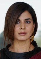 Kirti Kulhari / Falak Ali