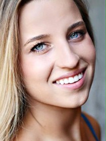 Christy Coco / Druhna