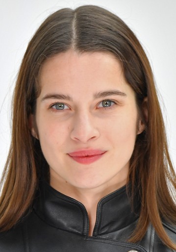 Rebecca Marder / Rosalie