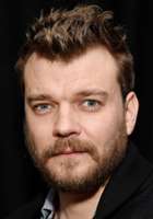 Pilou Asb&aelig;k