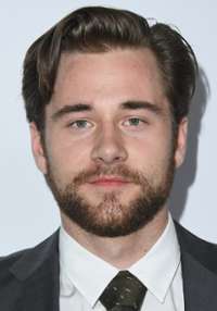 Luke Benward 