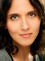 Alona Dadiani / Kobieta
