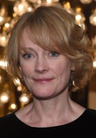Claire Skinner / Dr Kate Tremaine