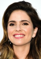 Shelley Hennig / Melinda