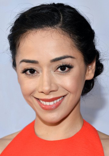 Aimee Garcia / Jamie Batista