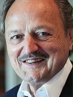 Peter Bowles / Ron