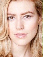 Priscila Lafarga / Monica