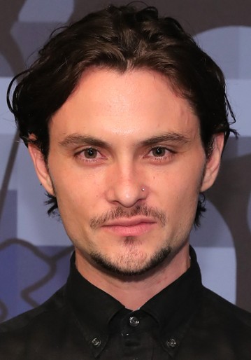 Shiloh Fernandez / Hutch