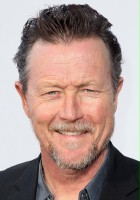 Robert Patrick / Becker