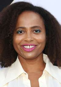Lisa Nicole Carson 