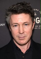 Aidan Gillen / Milo Sunter