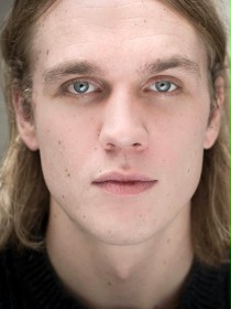 Joe Blakemore / Uśmiechnięty chłopiec