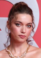 Afra Saraçoğlu / Çiçek