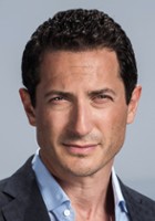 Sasha Roiz / Sam Adama