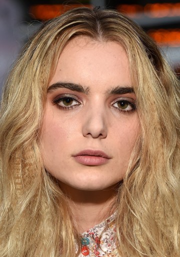 Dylan Gelula / 