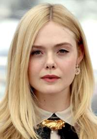 Elle Fanning 