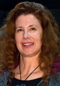 Suzie Plakson 
