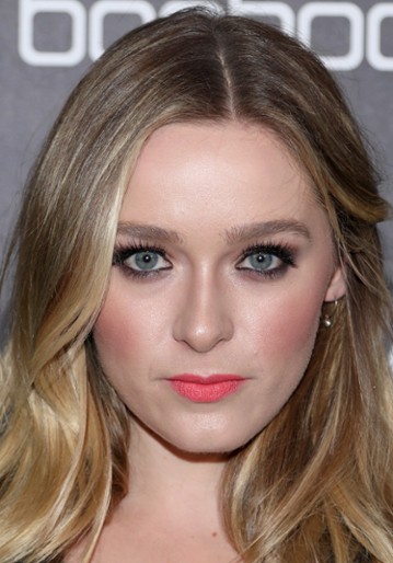 Greer Grammer / Alice
