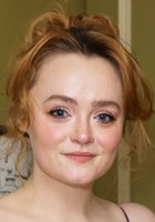 Leah Byrne / Helen