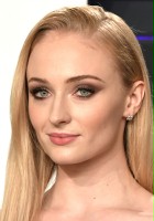 Sophie Turner / Sansa Stark