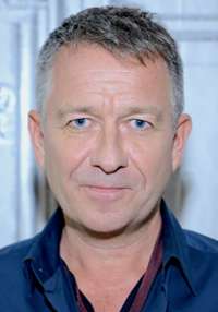 Sean Pertwee 