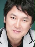 Yong-hyeon Yun / Dyrektor Park