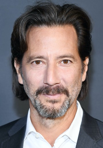 Henry Ian Cusick / Desmond David Hume