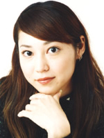 Eri Maehara / dziennikarz