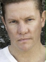 Damien Thomlinson 