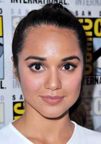 Summer Bishil 