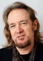 Adrian Smith / 