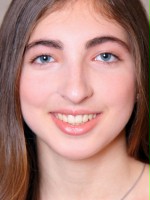 Stephanie Thiel / Liz