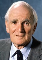 Desmond Llewelyn / Q