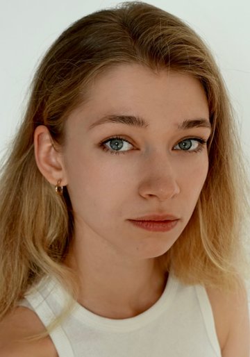 Mary Pawłowska / Lena