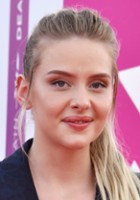 Sofia Kappel / Josefin