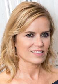 Kim Dickens I