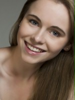 Taryn Eva / Jen