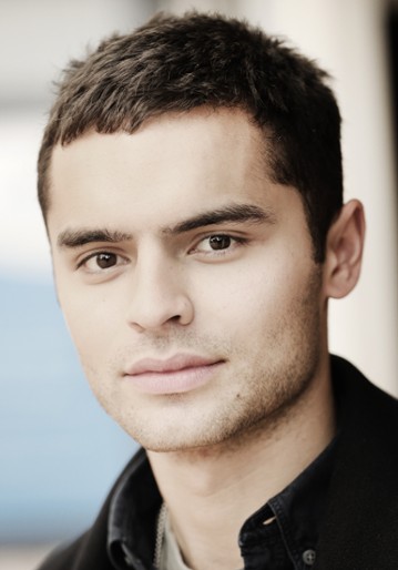 Sebastian De Souza / Gareth